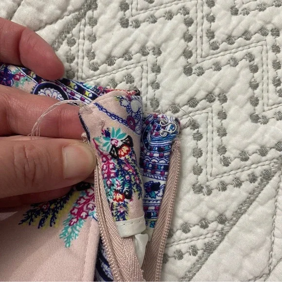 Vibrant Express Paisley Print Shorts SZ 8 - Picture 5 of 9